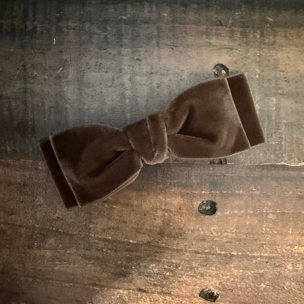 Double Velvet Bow, Chocolate