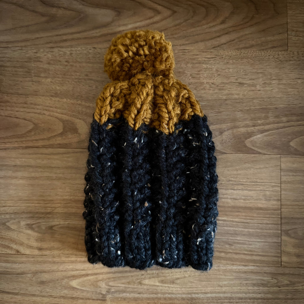 READY TO SHIP! Kids M, Colorblock Hat in Flecked Black/Honey