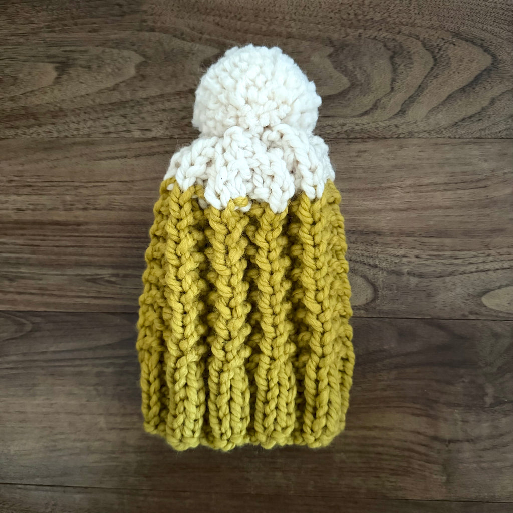 READY TO SHIP! Kids M, Colorblock Hat in Mustard/Snow