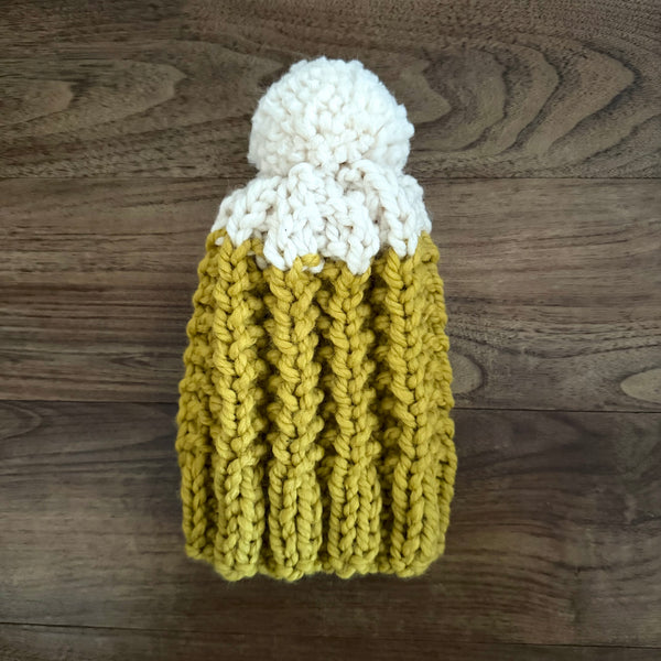 READY TO SHIP! Kids M, Colorblock Hat in Mustard/Snow
