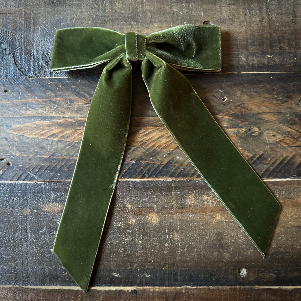 Mademoiselle Velvet Bow, Loden